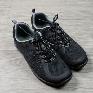 Zibu Deedra Light weight Sneakers sz 6.5